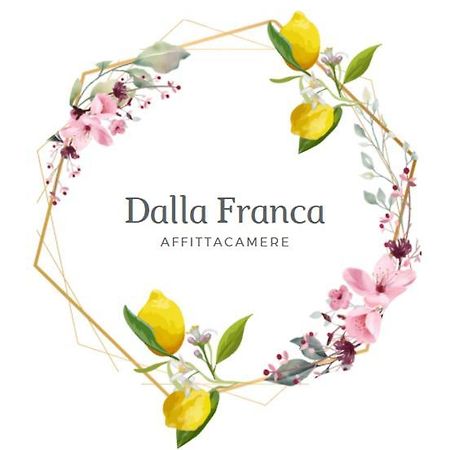 Dalla Franca Hotel Киавари Екстериор снимка
