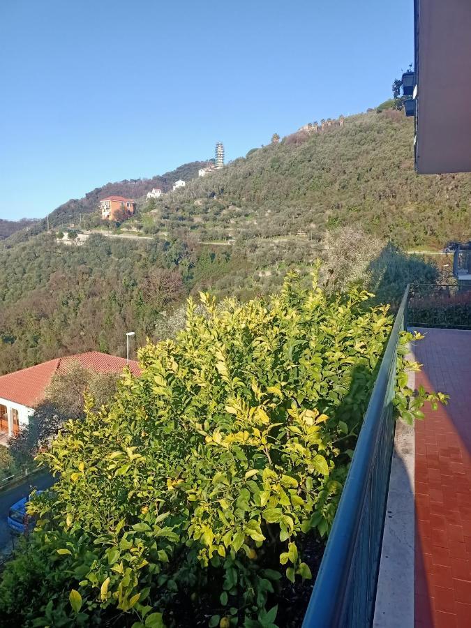 Dalla Franca Hotel Киавари Екстериор снимка
