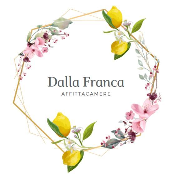 Dalla Franca Hotel Киавари Екстериор снимка